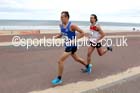 Craig Isherwood (Sunderland) leads eventual winner Conrad Franks (Gateshead) in the Sand Dancer 10k, South Shields. Photo: David T. Hewitson/Sports for All Pics